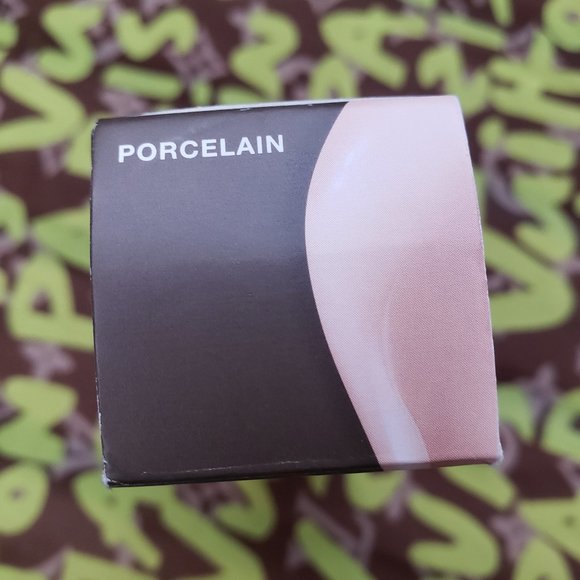 BECCA Cosmetics 24 Hour Foundation PORCELAIN NIB! - Picture 3 of 7